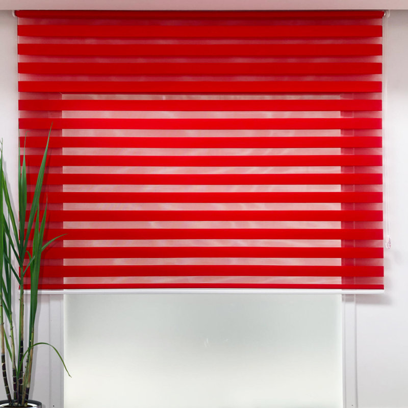 Store à enroulement semi-transparent jour et nuit, L 31 po x L 102 po, Rouge