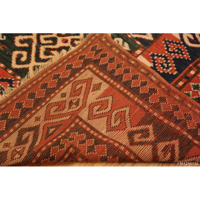 Tapis rustique antique de style Kazak