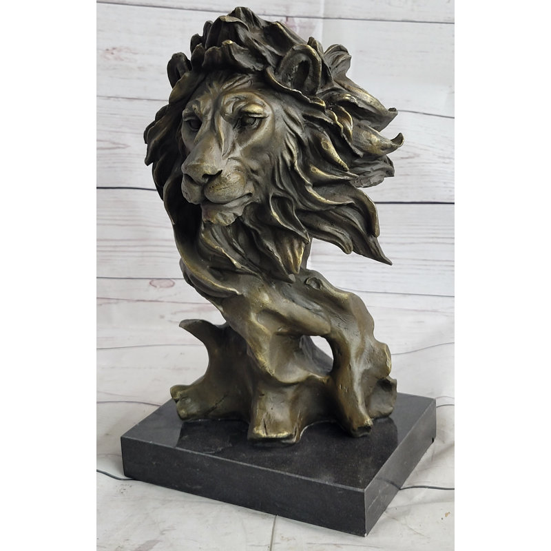 Buste de lion mâle Makanda