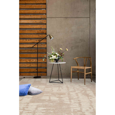 Gweno Wool Area Rug