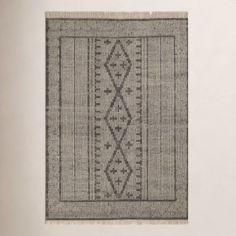 Messina Oriental Indoor Rug, Rectangle 5' x 8'