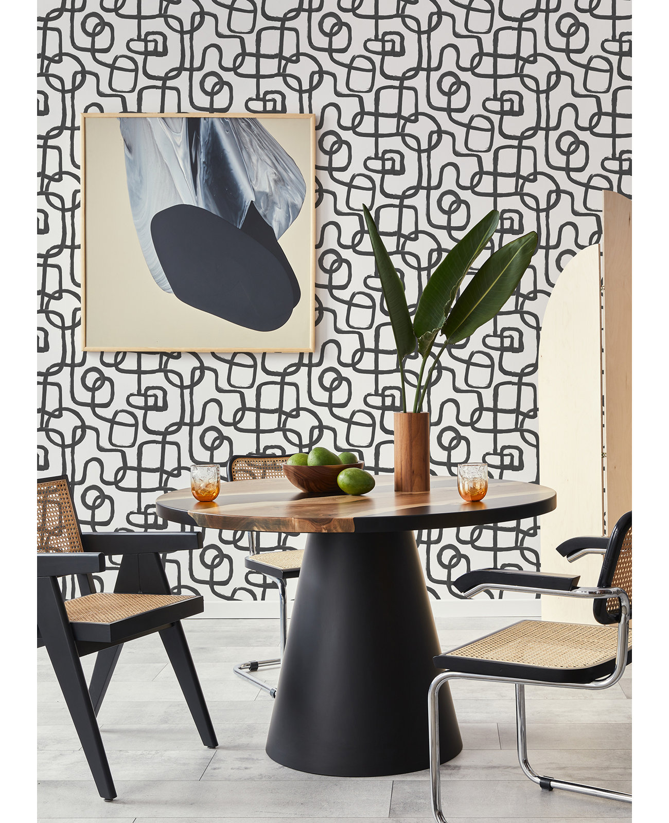 Fernan Modern Peel & Stick Geometric Wallpaper, Black