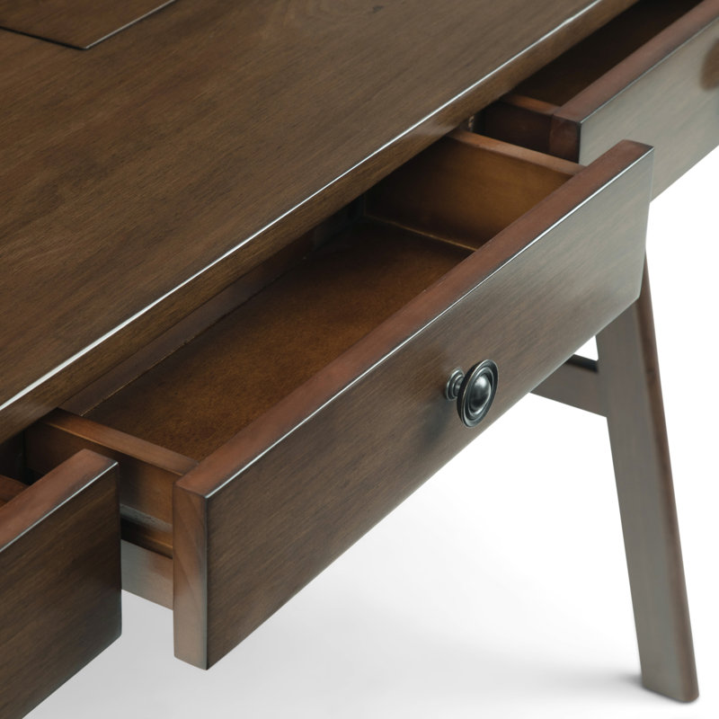 Bureau d'écriture transitionnel en bois massif l 60 po Rylie avec 3 tiroirs, compartiments relevables, prises USB et prises de courant