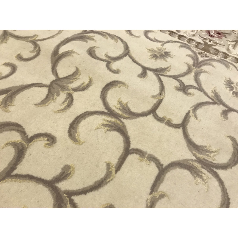 Hand-Knotted High-Quality Ivory Area Rug