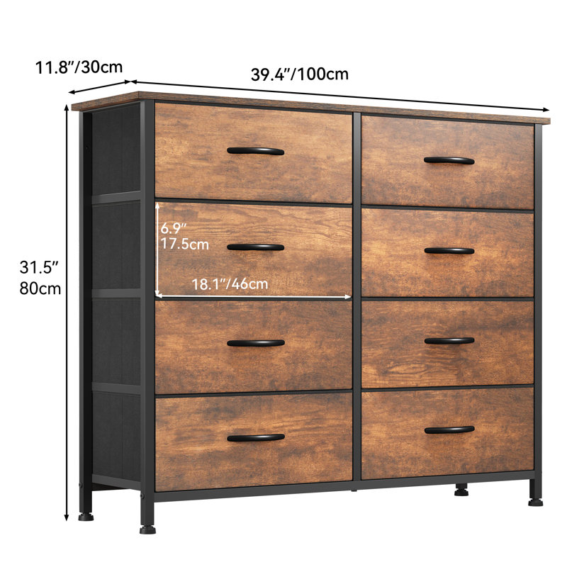 Commode à huit tiroirs