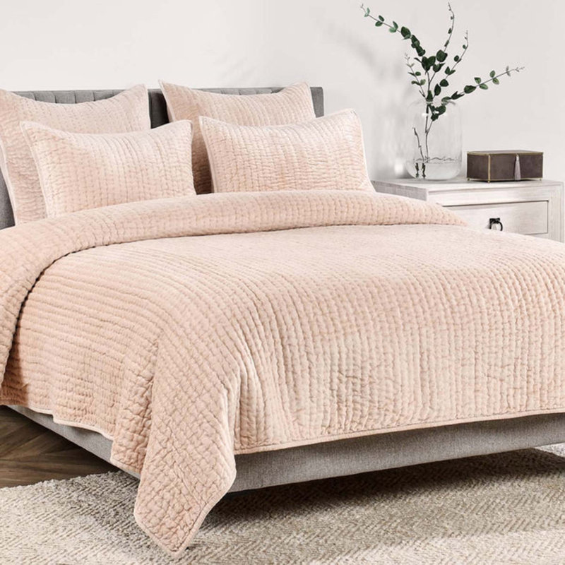 Velvet Quilt, Queen Quilt, Pink