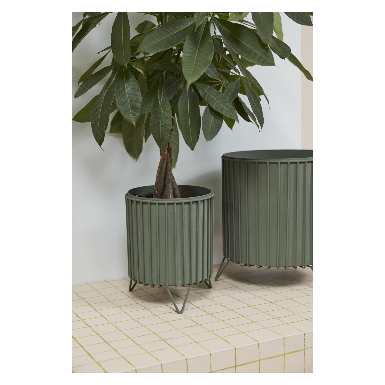Bex Planter 12.5"x 13.5", 11" H x 8.5" W x 8.5" D