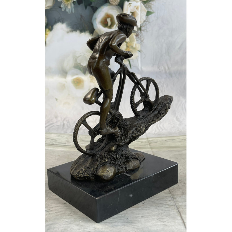 Figurines et sculptures Nahomie