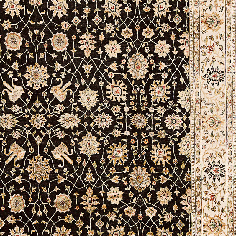 Tapis noir et ivoire de haute qualité noué à la main