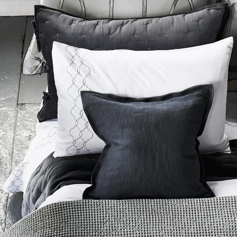 Rabeschi Alabaster Pillowcase, Standard