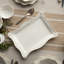 Plateau rectangulaire Heritage Scroll - Élégant plateau de service en grès de 14 po x 10 po avec bords sculptés - Service de table classique ivoire émaillé pour les réceptions, les fêtes ou la décoration intérieure