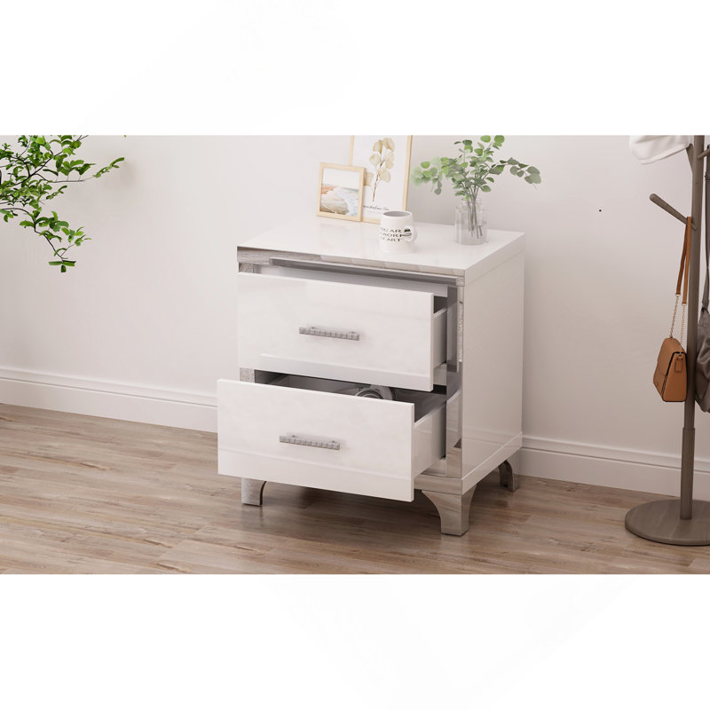 Élégante table de chevet ultrabrillante avec poignée en métal, table de chevet à miroir avec 2 tiroirs pour la chambre à coucher, le salon, le blanc