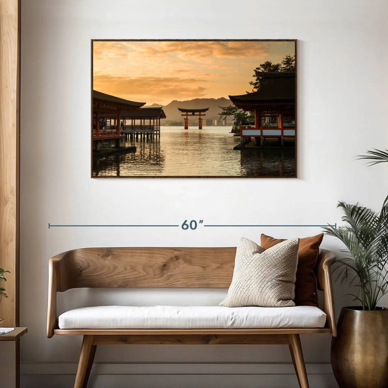 Célèbre sanctuaire Itsukushima, 43 po x 29 po, Cadre flottant en noyer