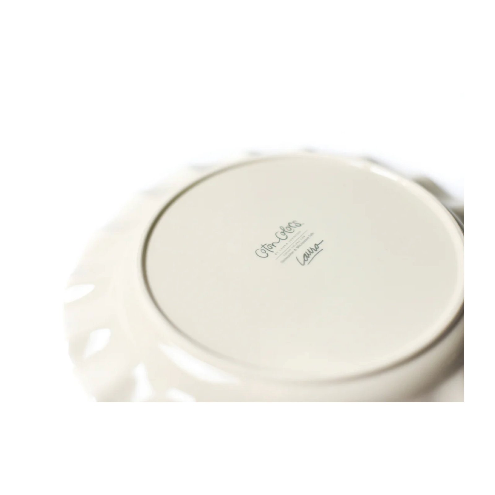 Signature Ruffle Dinner Plate