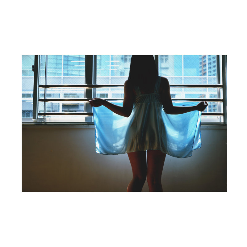 Unknown My Blue City Canvas Art, H 12 po x l 19 po