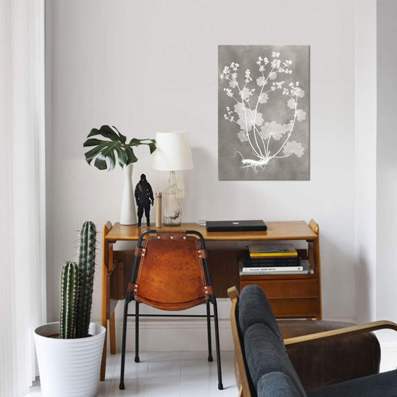 «Herbarium Study I», impression sur toile tendue, H 26 po x l 18 po x P 1,5 po