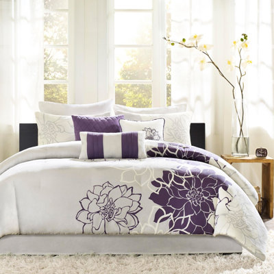 Édredon très grand en coton, gris taupe / mauve, avec jupe de lit et 3 coussins décoratifs en jupe, taies décoratives, brodé