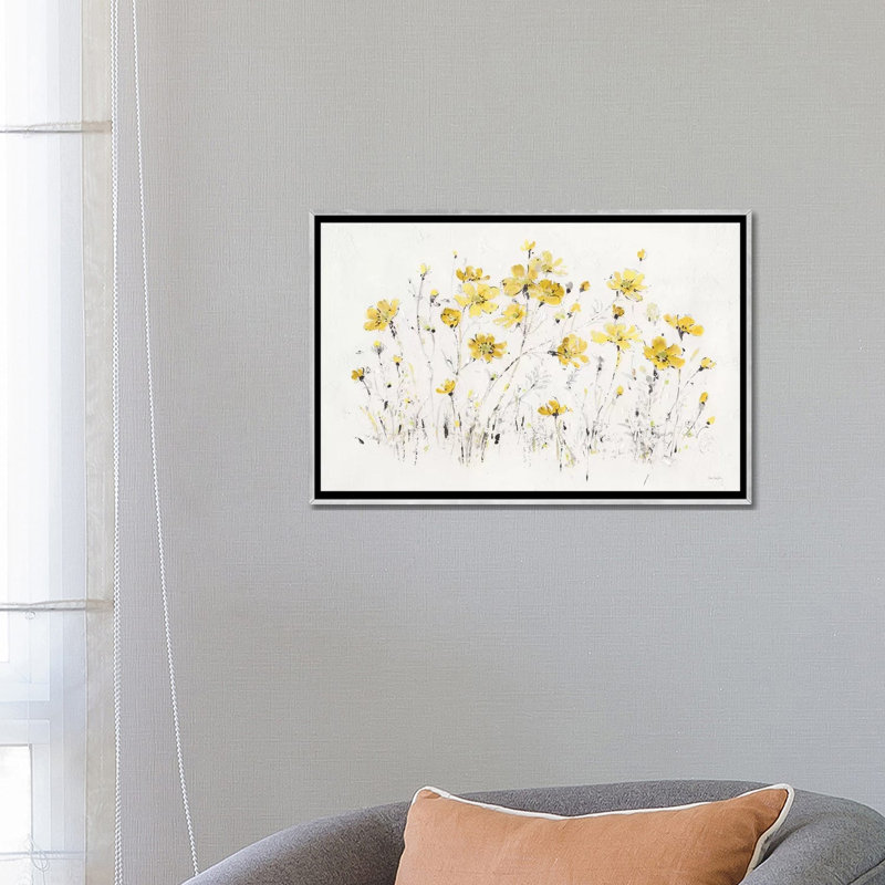 «Wildflowers I Bright Yellow» par Lisa Audit - reproduction d'art, H 18 po x l 26 po x P 1,5 po, Toile avec cadre argenté