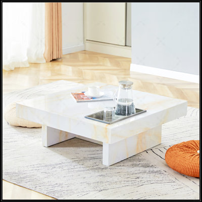 Une table basse moderne et pratique