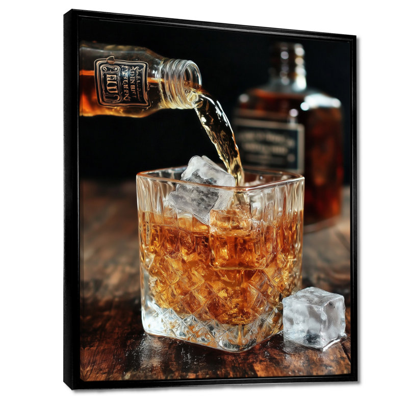 «Glass Of Whiskey», impression sur toile jaune, H 40 po x l 30 po, Cadre flottant, Noir