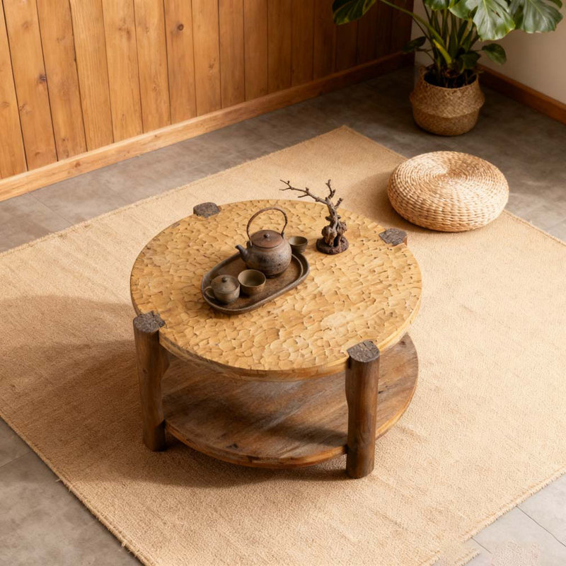 Table basse ronde en bois massif pour le salon
