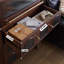 Petite armoire d'appoint rétro et créative