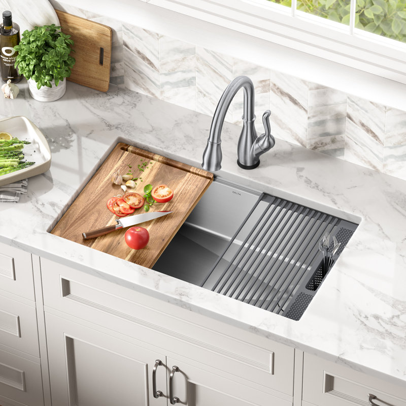 Évier de cuisine en acier inoxydable encastrable de calibre 16 Delta Lorelai ™