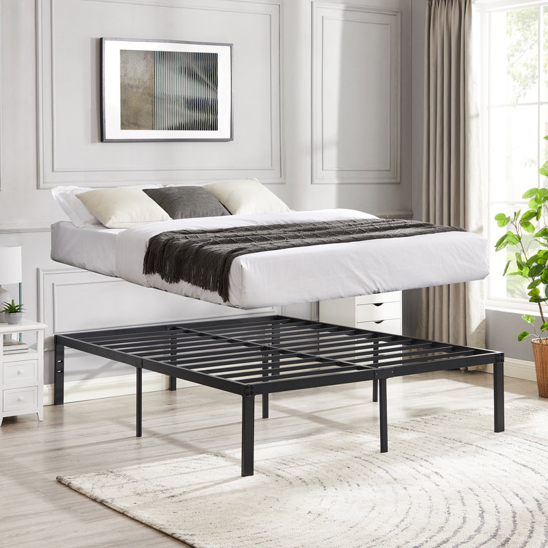 Ensemble de chambre avec lit plateforme et table de chevet en métal 3 pièces Blinni, Brun, Grand