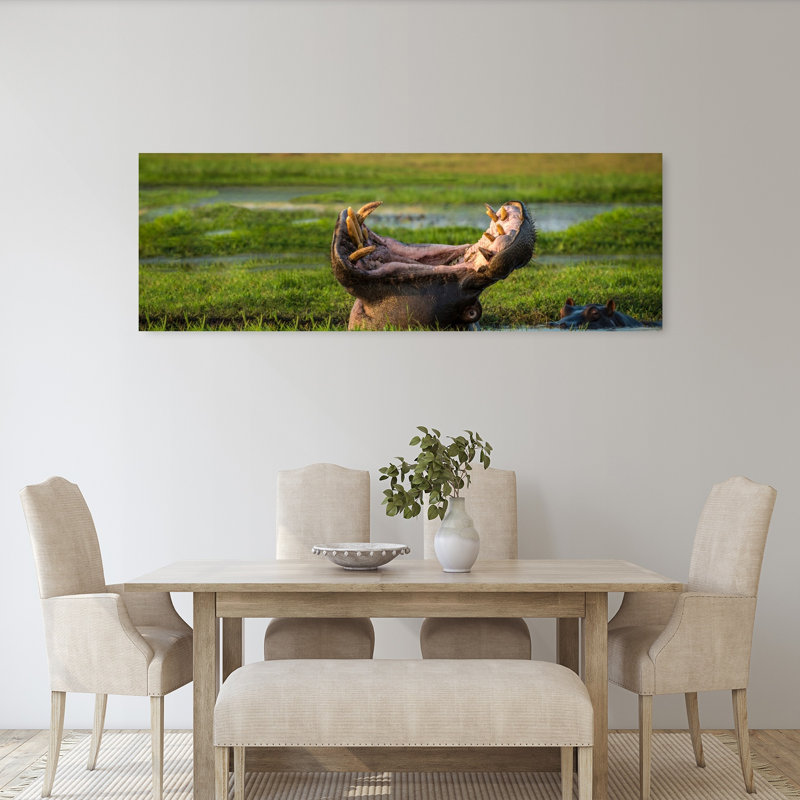 «Yawning Hippo In Marsh», art animalier contemporain abstrait, H 60 po x l 20 po