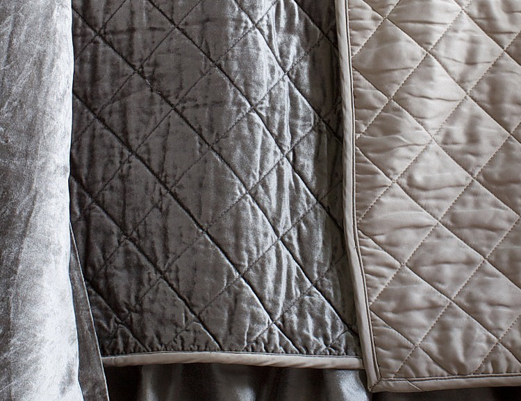 Chloe Coverlet, Ivory, Queen 