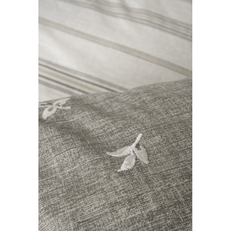 Luxurious Ranforce Double Quilt Cover Set, 100% Cotton, Brown | Includes 79 x 87 in Duvet Cover, 94 x 102 in Flat Sheet, 2 x 20 x 27 in Pillowcases | Embroidered, Machine Washable, Elegant Closure Design
