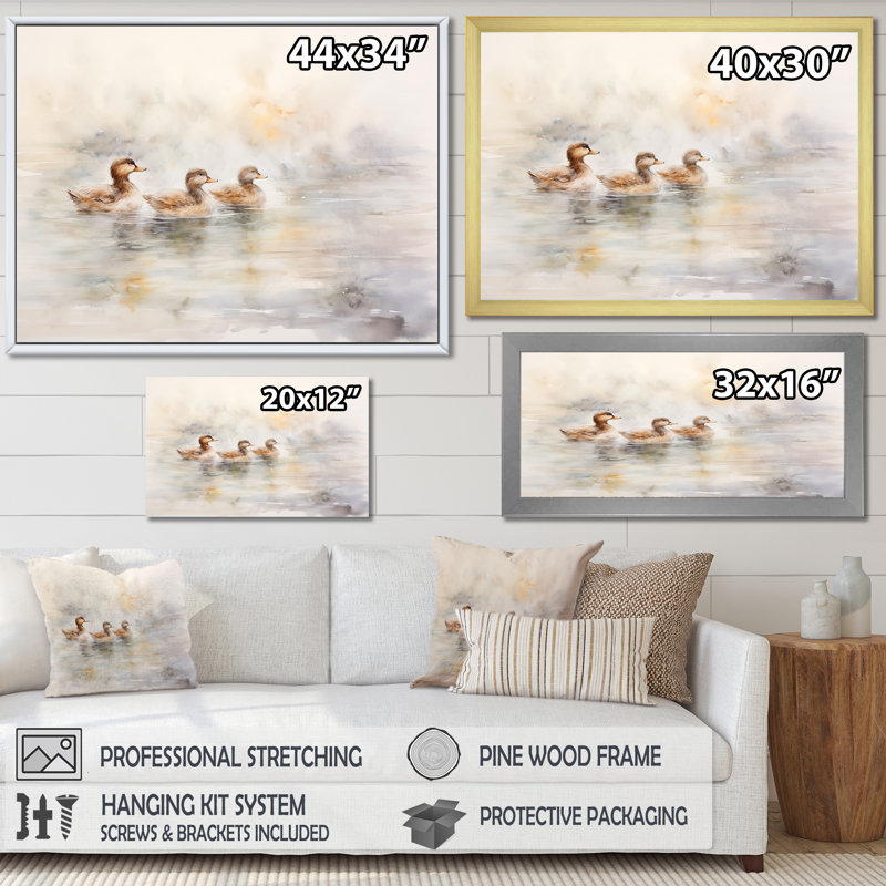 Canards bruns nageant dans le lac Misty Morning I, H 34 po x l 44 po, Cadre flottant doré