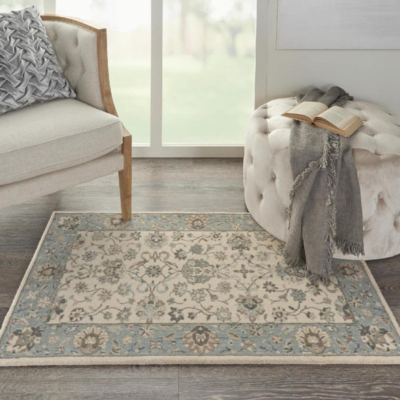 Tapis oriental en laine ivoire / bleu Crownover, Rectangle 2 pi 6 po x 4 pi 3 po