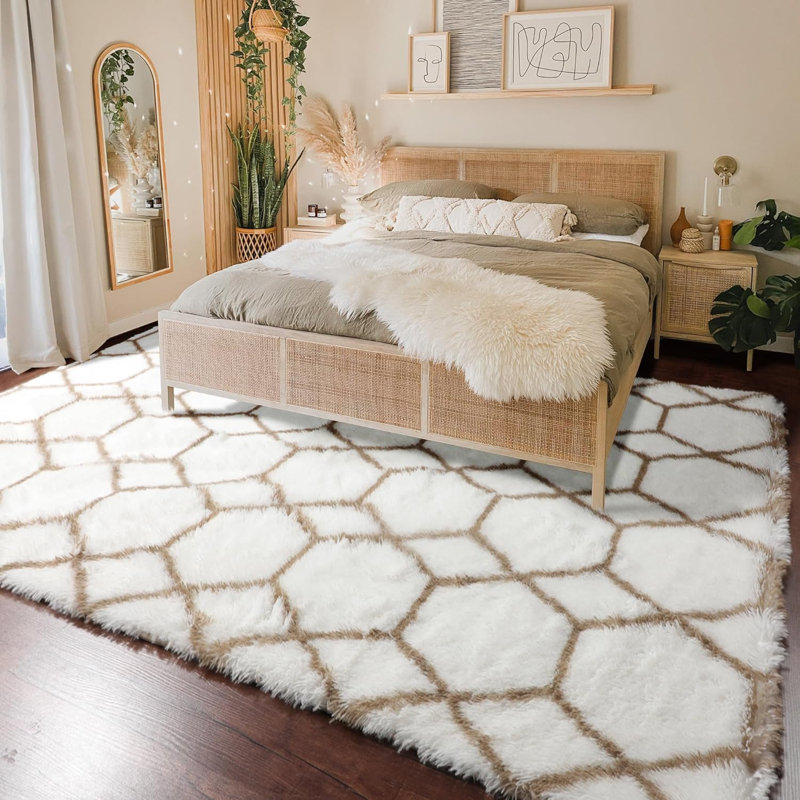 Mignon tapis boho pour l'esthétique du salon, tapis 5 x 8 po, tapis moelleux à poils longs marocain, tapis à poils doux, tapis blanc et beige
