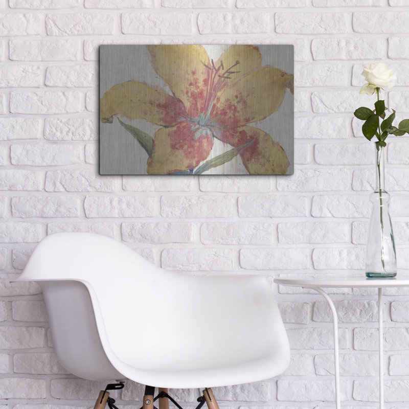 Art luxueux en métal «Blooming Lily» par Tim O'Toole, art luxueux «Blooming Lily» par Tim O'Toole, art mural en métal, 24 po x 16 po par Tim O'Toole