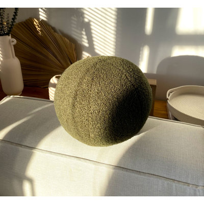 Coussin écologique, kaki, 9,8 po x 9,8 po x 9,8 po | 75% polyester recyclé et 25% polyester avec rembourrage en silicone doux | Lavable à la machine à 68 ° F | Parfait pour la décoration et le confort, design durable