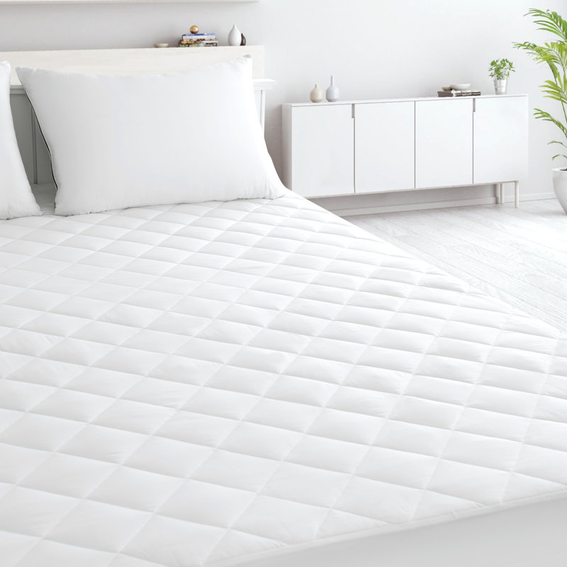 Quilted Elastic Fitted Polyester Waterproof Mattress Pad Upto 16 Inches Deep Pocket, King, Black