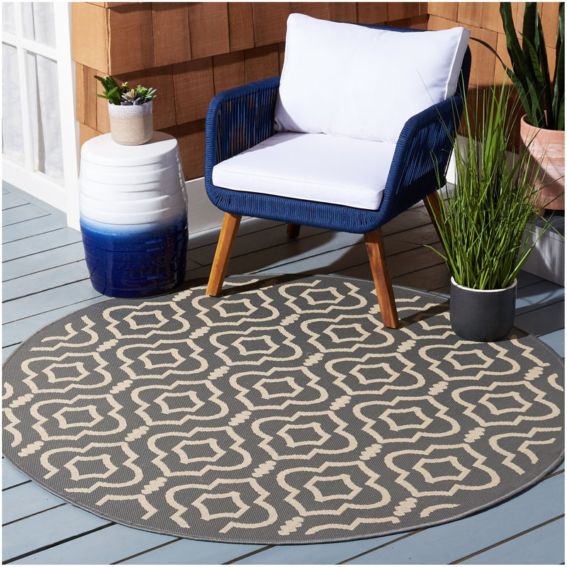 Herefordshire Performance Geometric Indoor/Outdoor Area Rug, Round 5'3"
