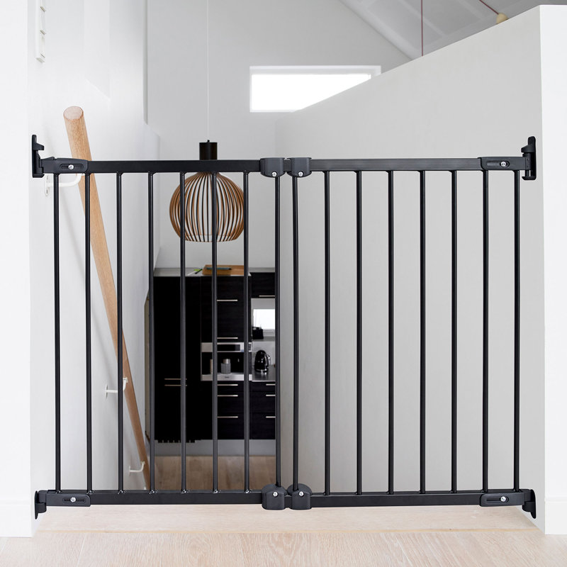 Flexi Fit Angle Mount Safety Gate, Black