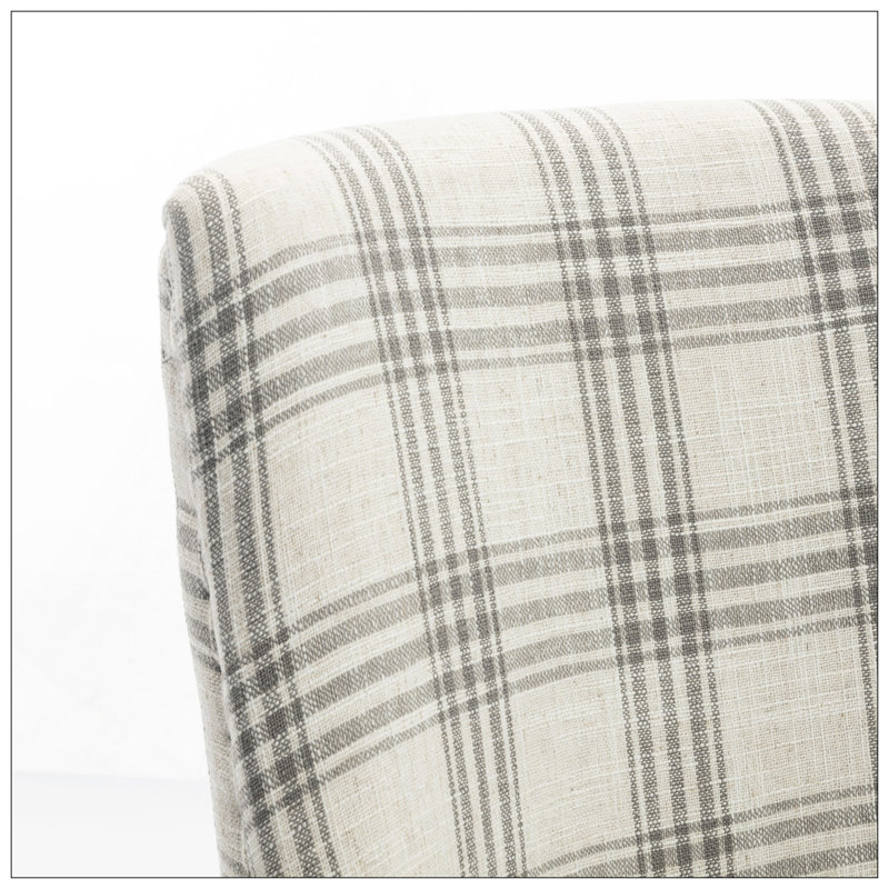 Élégante chaise de salle à manger empilable avec une construction durable et un design moderne, parfaite pour les petits espaces et les styles polyvalents.