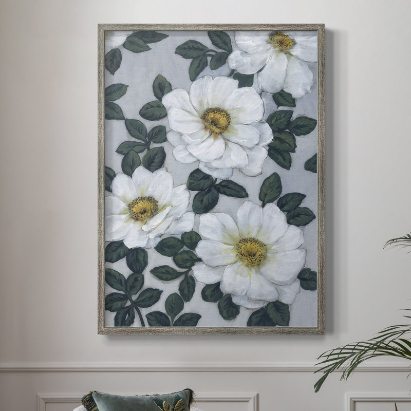«Bright White Flowers I», reproduction encadrée - bois massif, H 11 po x l 9 po