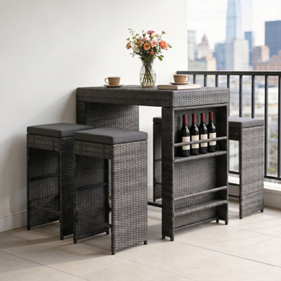 5-piece Space-saving Wicker Bar Stool Set With Storage Shelves
