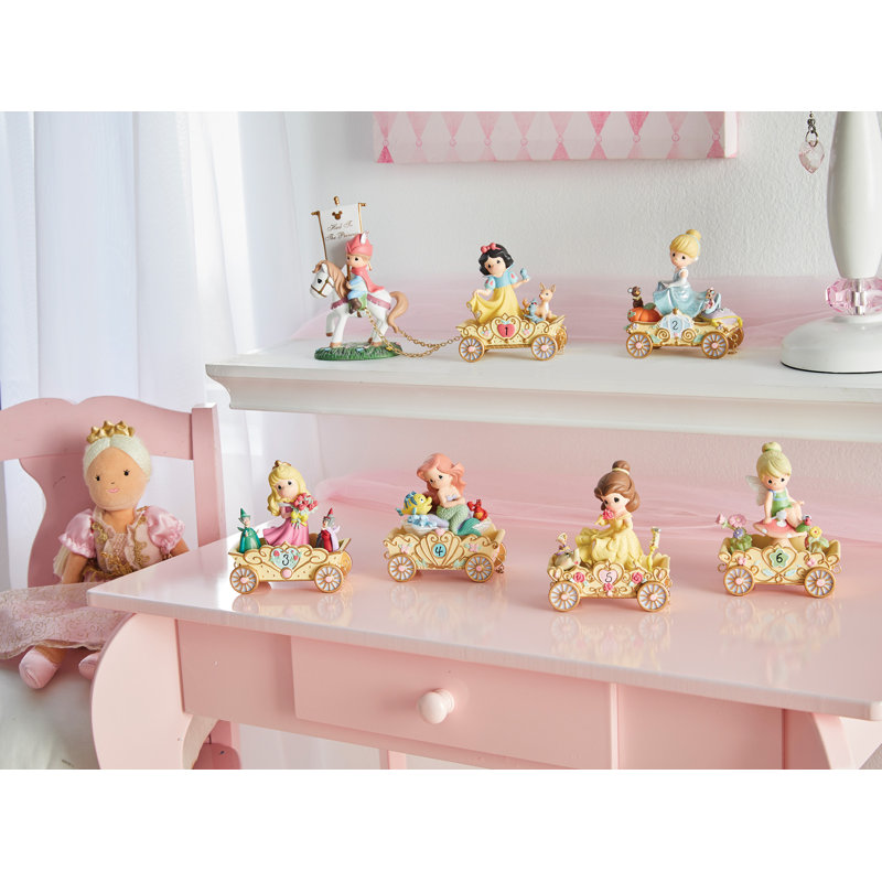 Figurine Precious Moments Disney Birthday Parade Prince Phillip on Horse 6,1 pouces