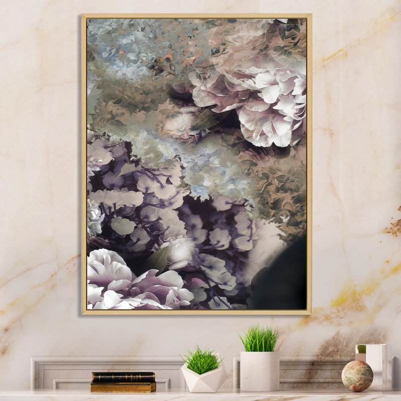 «Grunge Silk Nature Flower II», reproduction d'art sur toile, H 40 po x l 30 po x P 1,5 po, Cadre flottant brun