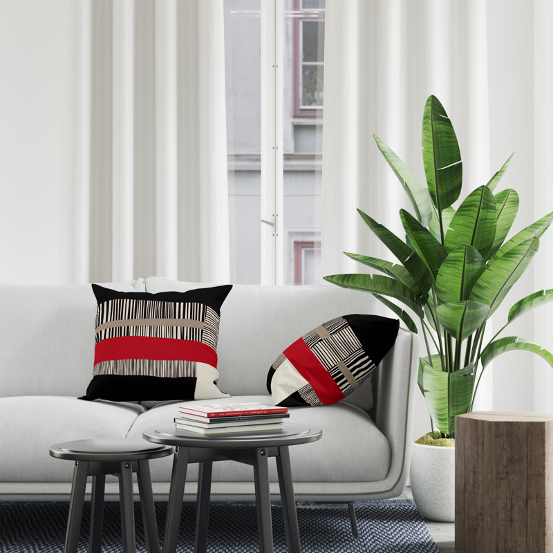 Jeté carré / extérieur en polyester Chamu, L 17 po x H 17 po, Rouge / noir