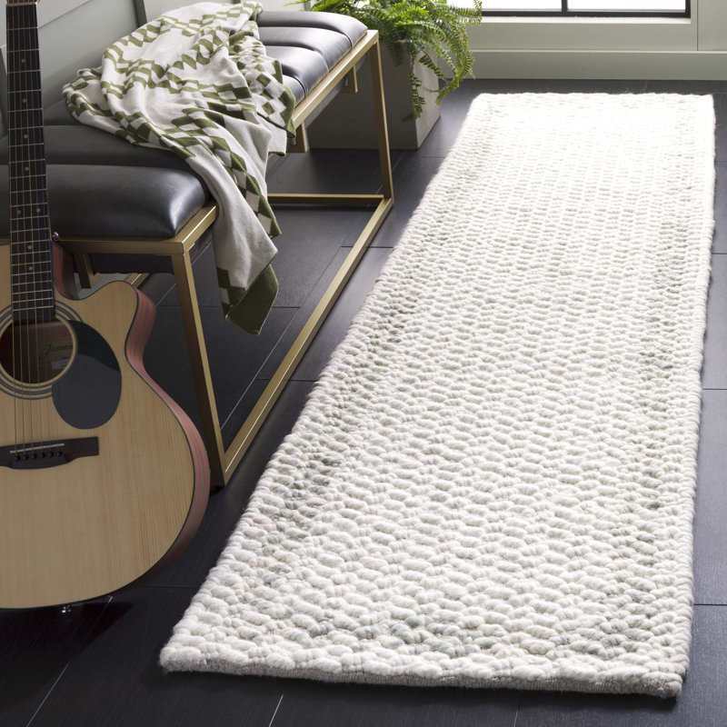 Tapis en laine / coton tissé à la main de couleur ivoire / sauge Bruna, Tapis de couloir 2 pi 3 po x 8 pi