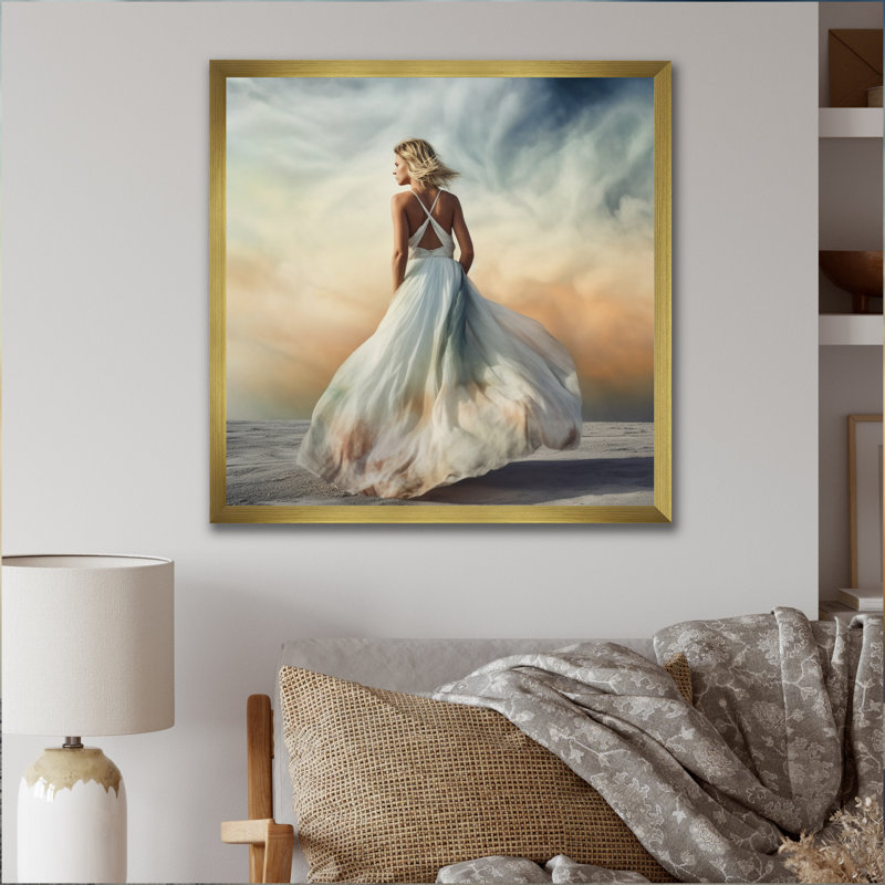 «Femelle par l'océan Breeze II», impression sur toile, H 24 po x l 24 po x P 1 po, Encadrement doré