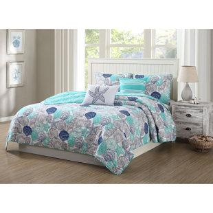 Kai Coastal Quilted Striped Quilt