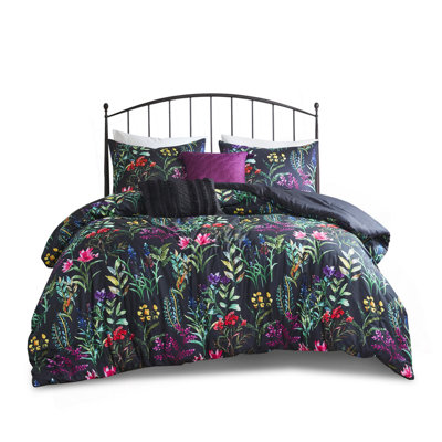 5 Piece Comforter Set Black Full/Queen
