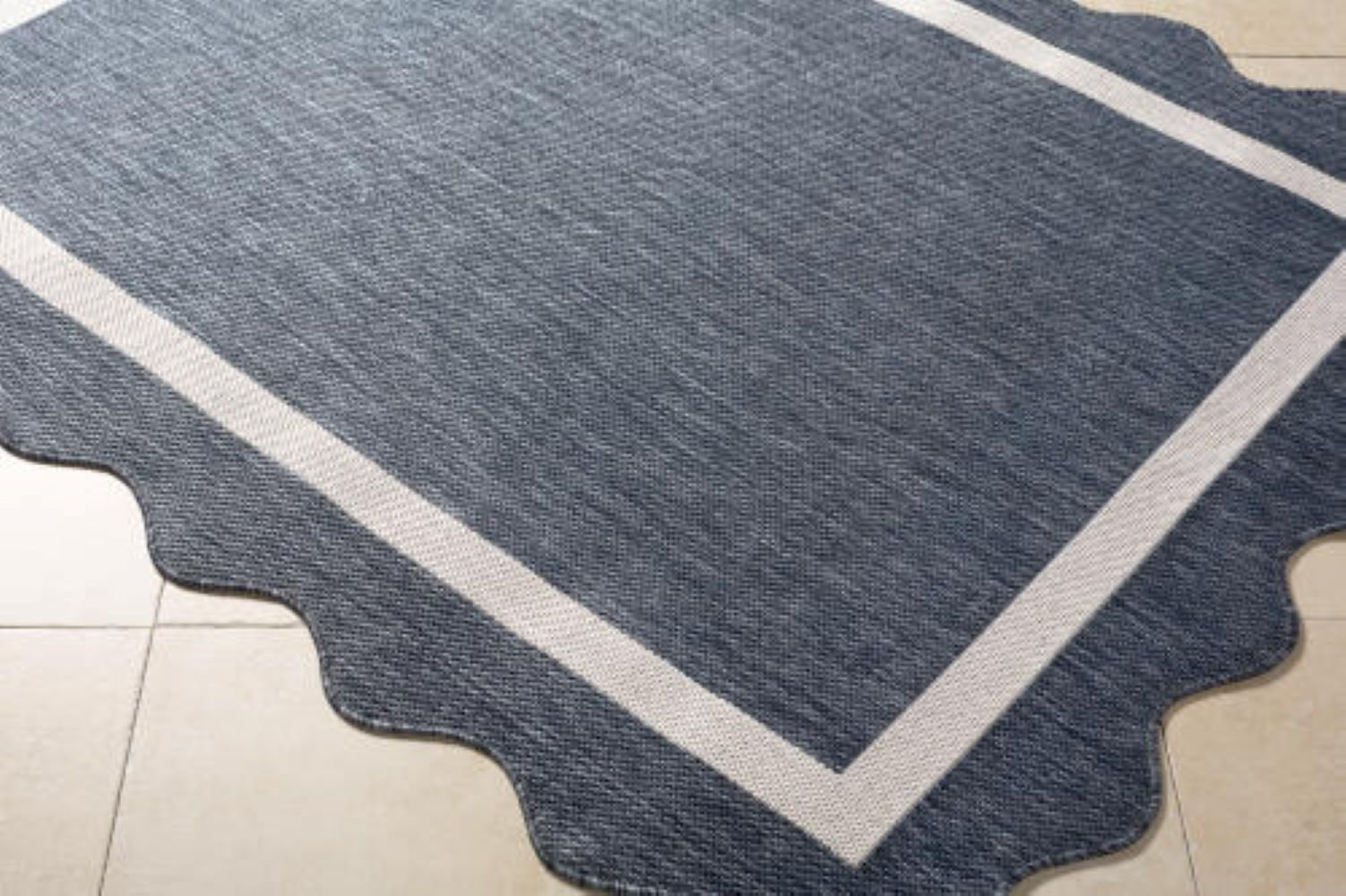 Skiles Blue Outdoor Rug, Rectangle 5'3" x 6'11.9"